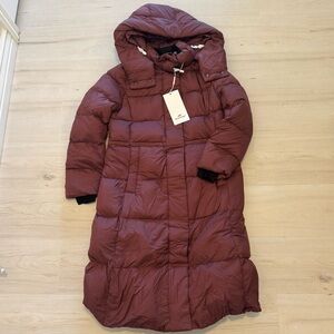 Snowimage Burgundy Long Puffer Jacket with Hood